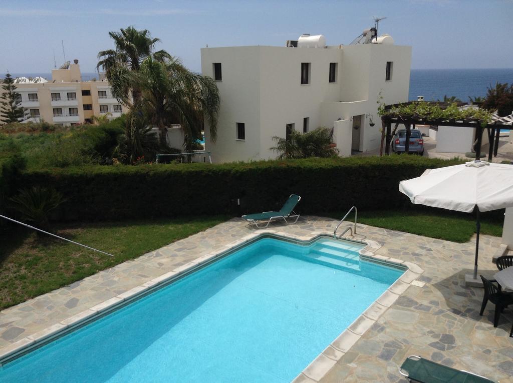 Aura Holiday Villas Paphos Szoba fotó